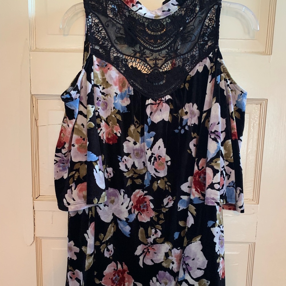 Velvet lace dress floral